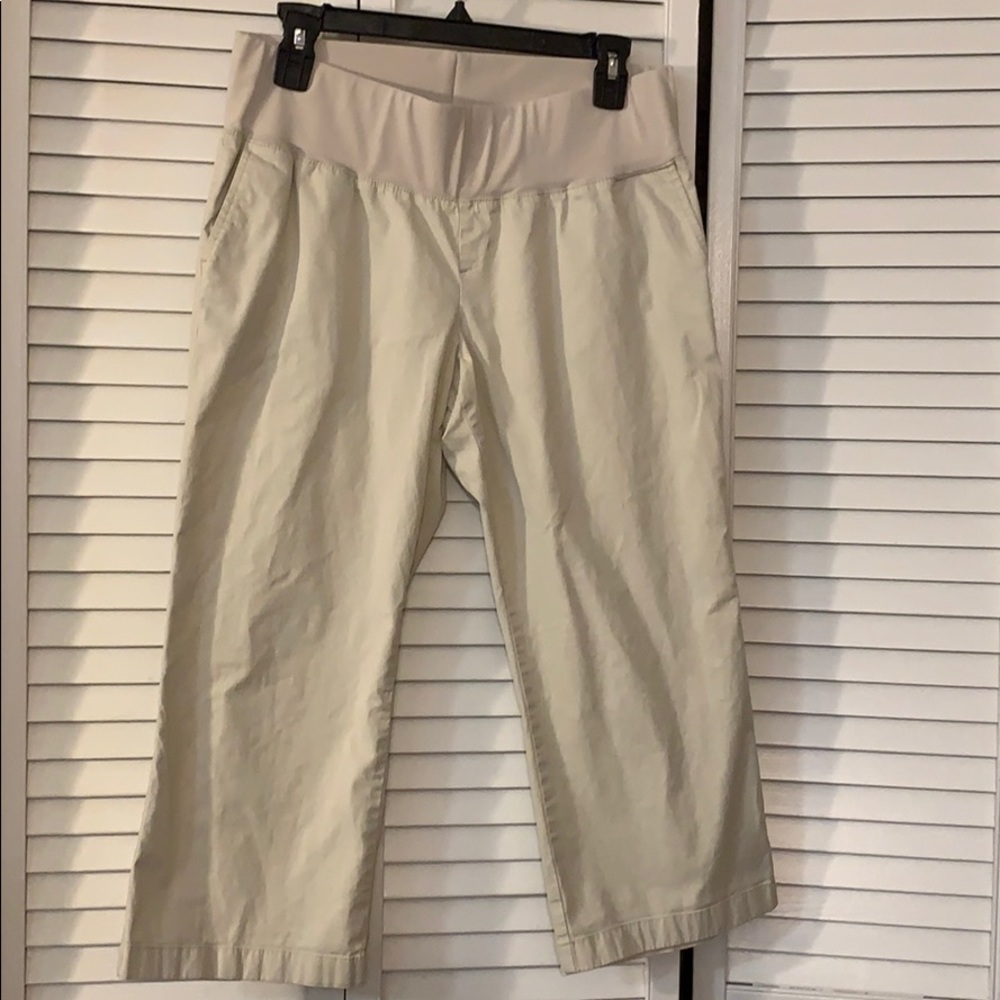 New Additions Maternity Capris